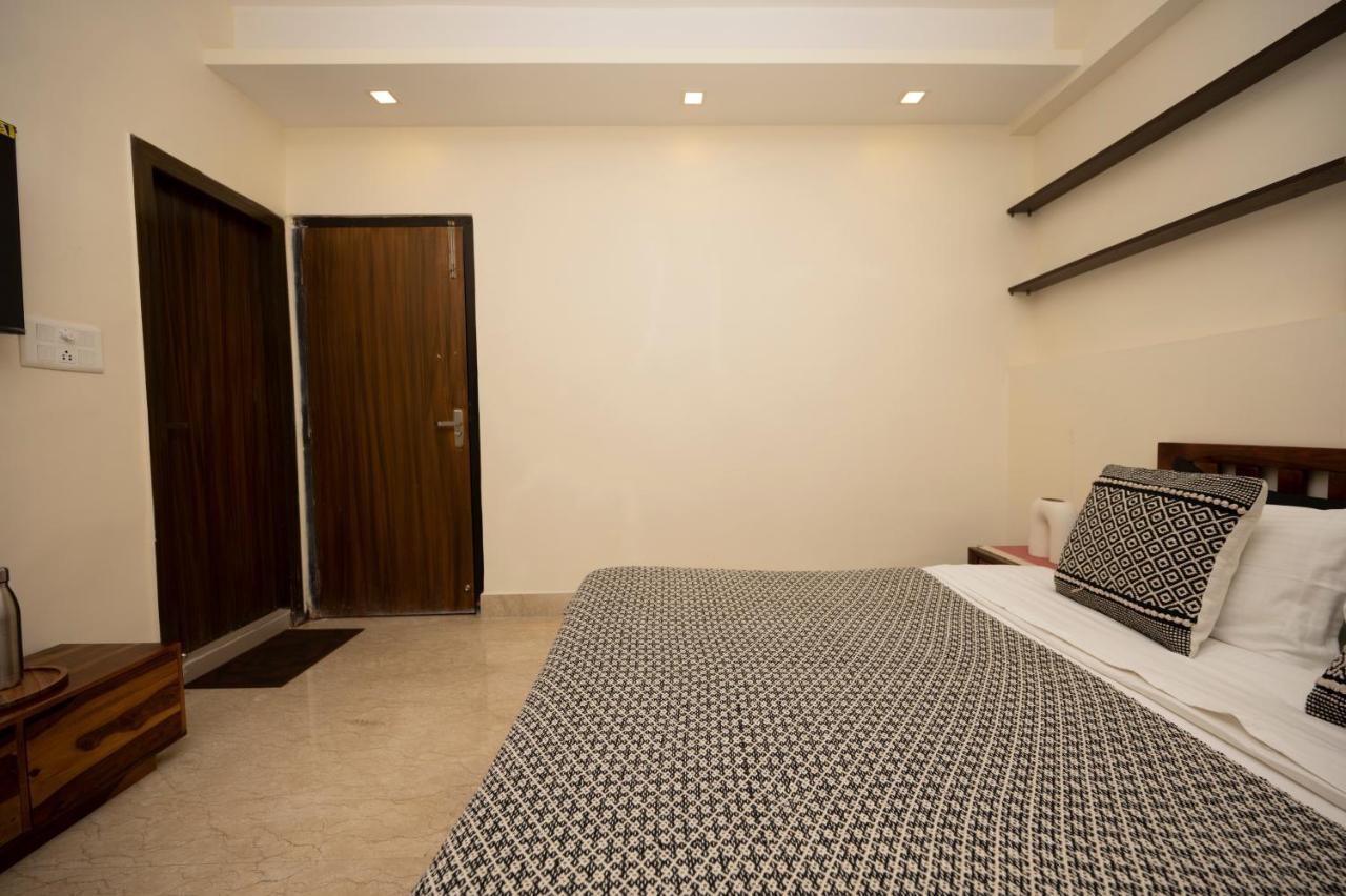 Lakeside Suites Calcutta Eksteriør billede