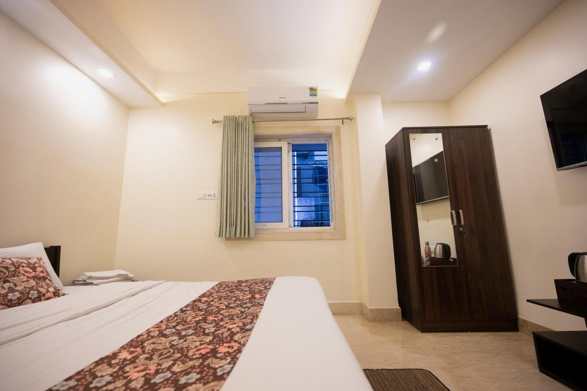 Lakeside Suites Calcutta Eksteriør billede
